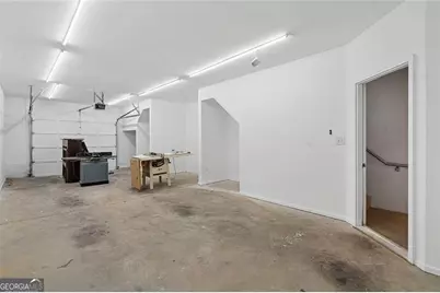 1327 Peachtree View NE, Brookhaven, GA 30319 - Photo 37