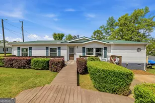 1052 Crooked Creek Rd, Eatonton, GA 31024 - Photo 1