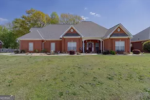 214 Knob Hill Dr, Warner Robins, GA 31088 - Photo 1
