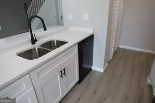 1321 Surrey Ln SW, Marietta, GA 30008 - Photo 25