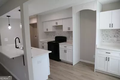 1321 Surrey Lane SW #1321, Marietta, GA 30008 - Photo 5