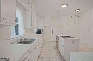 316 Fair St, Baxley, GA 31513 - Photo 13