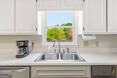 6201 Governor Macdonald Drive, Macon, GA 31216 - Photo 13