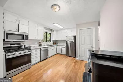 5121 Heather Road SE, Smyrna, GA 30082 - Photo 5
