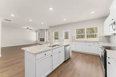 755 Lakehaven Lane, Loganville, GA 30052 - Photo 13