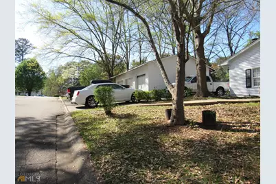 8337 Holly Drive, Jonesboro, GA 30238 - Photo 17