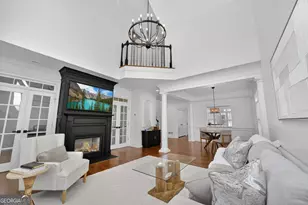 1015 Heatherbrook Ln NE, Atlanta, GA 30324 - Photo 7