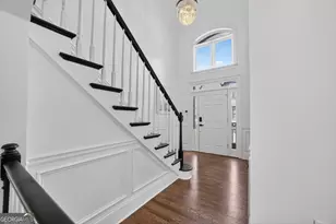 1015 Heatherbrook Ln NE, Atlanta, GA 30324 - Photo 3