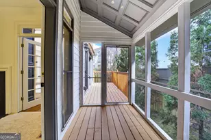 1015 Heatherbrook Ln NE, Atlanta, GA 30324 - Photo 15