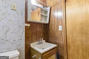 667 W O Smith Rd, Jefferson, GA 30549 - Photo 11