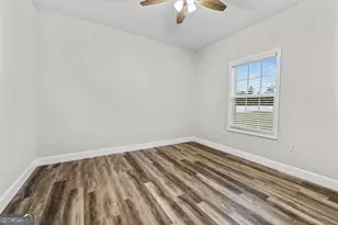 672 Lakeside Cir, Baxley, GA 31513 - Photo 25