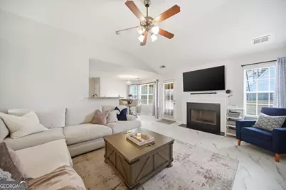 1201 Pendley Point, Hampton, GA 30228 - Photo 9