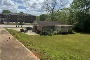 901 W Montgomery St, Milledgeville, GA 31061 - Photo 1