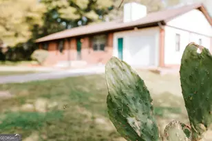 329 Gordon Cir, Winterville, GA 30683 - Photo 5