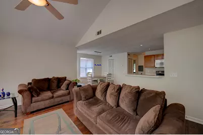 1315 Red Deer Way # 255, Johns Creek, GA 30022 - Photo 5