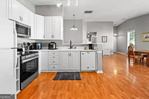 1017 Pinehurst Dr, Peachtree City, GA 30269 - Photo 15