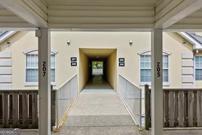 1001 Holly Drive, Gainesville, GA 30501 - Photo 3