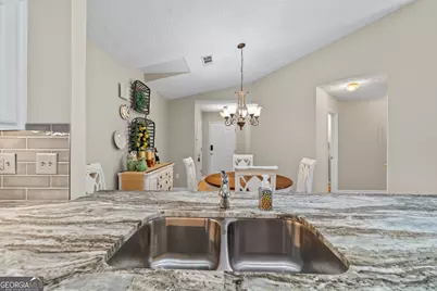 1001 Holly Drive, Gainesville, GA 30501 - Photo 13