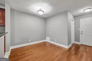 6208 Santa Fe Pkwy, Sandy Springs, GA 30350 - Photo 9