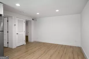 880 St Charles Ave NE, Atlanta, GA 30306 - Photo 5