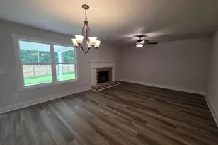 957 Widener Memorial Dr, Winder, GA 30680 - Photo 5