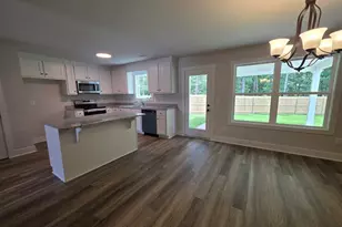 957 Widener Memorial Dr, Winder, GA 30680 - Photo 5