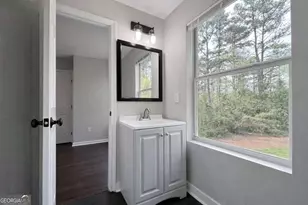 5356 Biffle Rd, Stone Mountain, GA 30088 - Photo 17