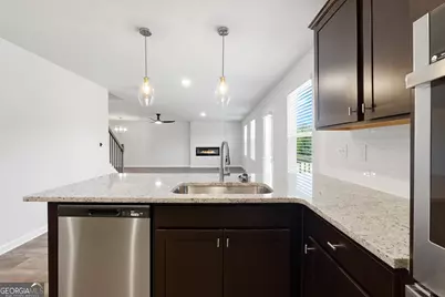 204 Freshwater Court, Lagrange, GA 30241 - Photo 3
