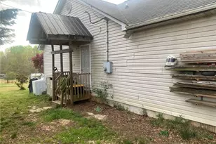 3214 Brackett Dr, Gainesville, GA 30506 - Photo 3