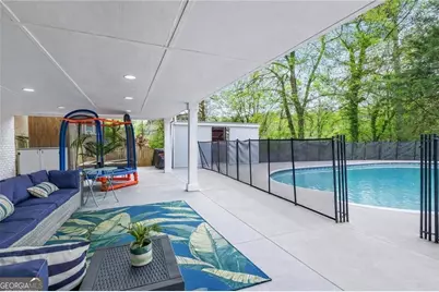 945 E Riverbend Drive SW, Lilburn, GA 30047 - Photo 27