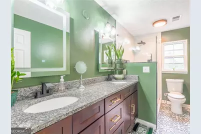 945 E Riverbend Drive SW, Lilburn, GA 30047 - Photo 21