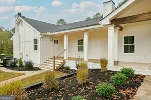 15585 Thompson Rd, Alpharetta, GA 30004 - Photo 3