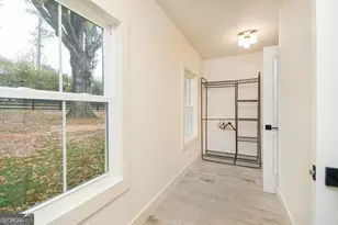 15585 Thompson Rd, Alpharetta, GA 30004 - Photo 33