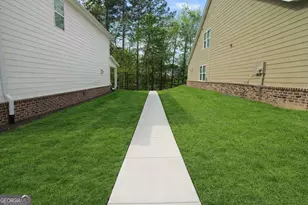 615 Clark Lake Estates Dr, Grayson, GA 30017 - Photo 11
