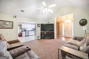 1828 Houston Lake Rd, Kathleen, GA 31047 - Photo 11