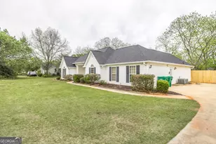 1828 Houston Lake Rd, Kathleen, GA 31047 - Photo 9