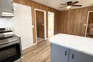 403 Broxton Ln, Manchester, GA 31816 - Photo 11