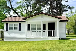 97 Barker St, Rossville, GA 30741 - Photo 1