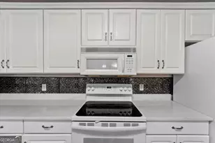 330 Central Ave, Guyton, GA 31312 - Photo 13