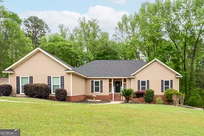 3779 Sussex Drive NE, Milledgeville, GA 31061 - Photo 1