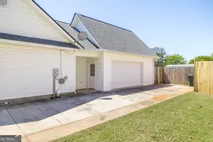 342 Peach Blossom Rd, Bonaire, GA 31005 - Photo 5