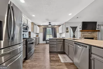 417 Stuarts Lane, Locust Grove, GA 30248 - Photo 11