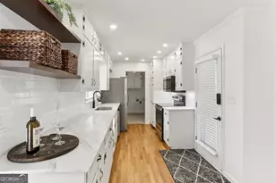 2888 Bonanza Dr, Decatur, GA 30033 - Photo 9