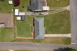 313 Mobley St, Griffin, GA 30223 - Photo 3