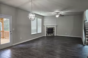 112 Tuxedo Rd, Ellenwood, GA 30294 - Photo 5