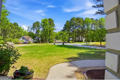 57 Biltmore Circle, Sharpsburg, GA 30277 - Photo 33