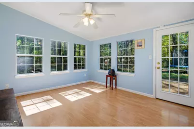 57 Biltmore Circle, Sharpsburg, GA 30277 - Photo 9