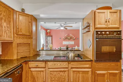 1391 Colony Hill Court, Stone Mountain, GA 30083 - Photo 5