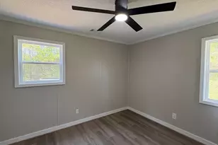 2446 Hoke Dickerson, Elberton, GA 30635 - Photo 7