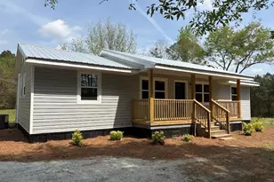 2446 Hoke Dickerson, Elberton, GA 30635 - Photo 1